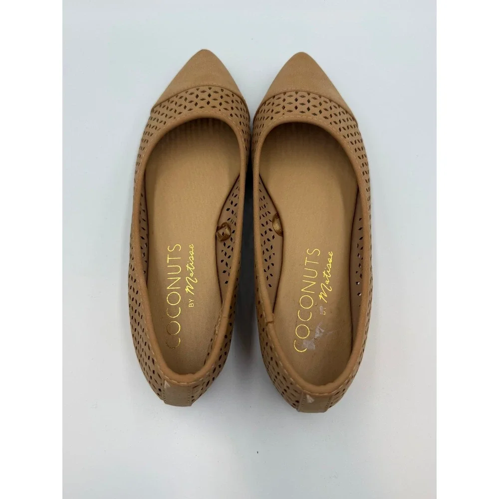 Coconuts by Matisse Tan Laser Cut Pointed Toe Flats Shoes 7M